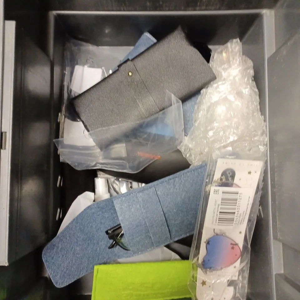 APPROXIMATELY 15 ASSORTED PRESCRIPTION & SUNGLASSES TO INCLUDE ASPIRE, MORGAN, AERO GREY ETC 