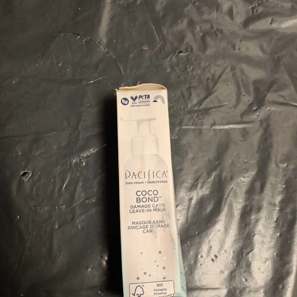 LOT OF APPROX. 10 ASSORTED COSMETIC/BEAUTY ITEMS VARYING IN SIZE/STYLE TO INCLUDE:CURL DEFINING SHAMPOO, TUMERIC MASK AND COCO BOND DAMAGE CARE LEAVE IN MASK