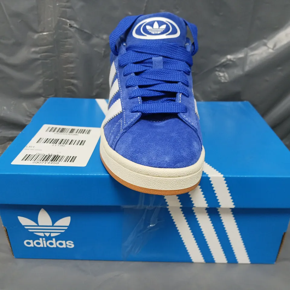 BOXED PAIR OF ADIDAS CAMPUS 00S SHOES IN BLUE/WHITE UK SIZE 7.5