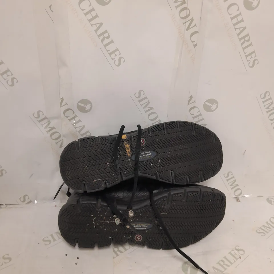 SKECHERS WORK SLIP RESISTANT BLACK SIZE 5