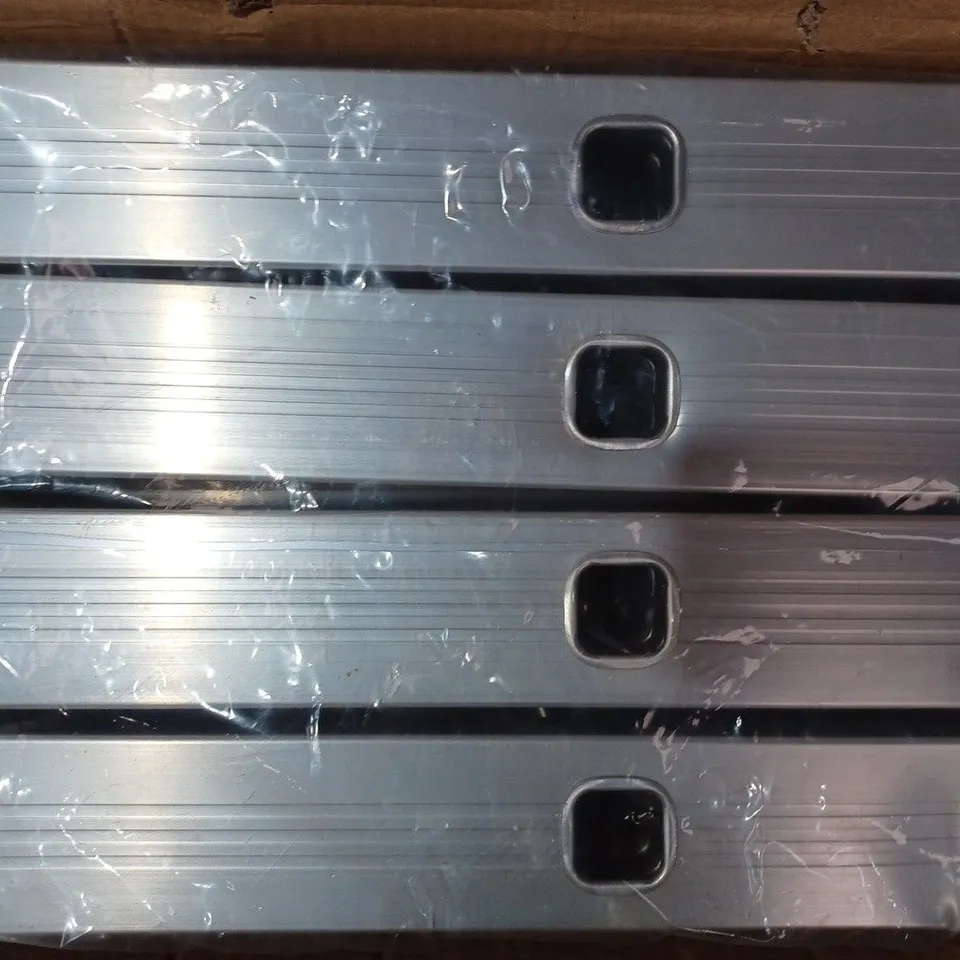 BOXED BUILDCRAFT 4-SECTION 3.35M ALUMINIUM FOLDING LADDER W/PLATFORM