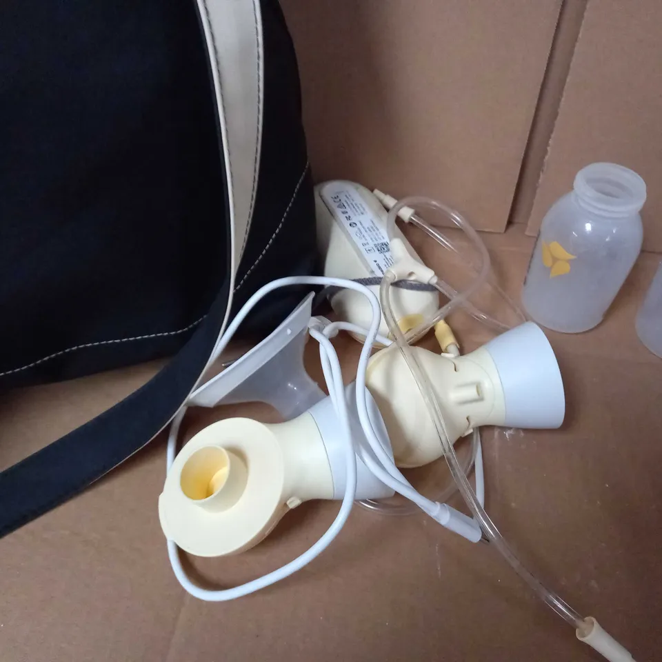 MEDELA BREAST PUMP KIT/BAG