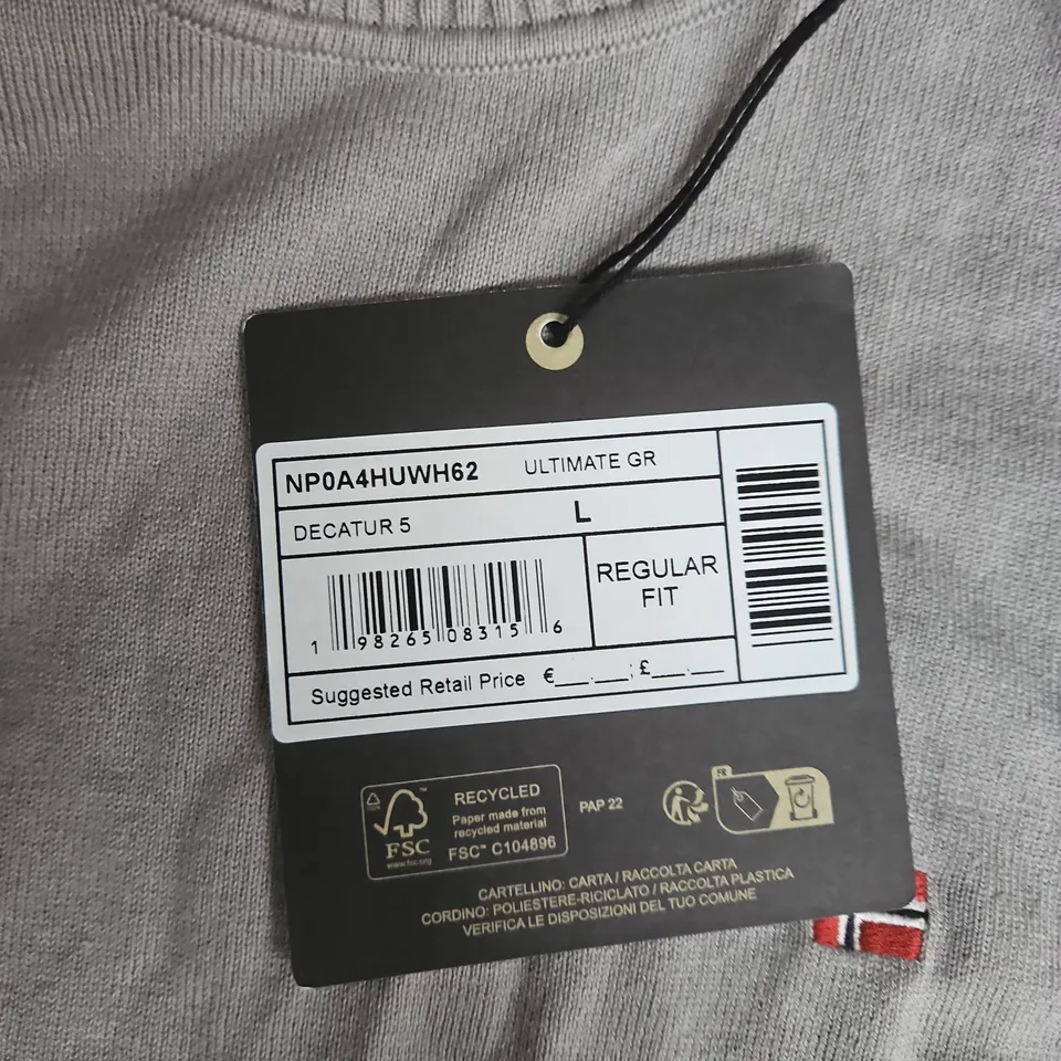 NAPAPIJRI GEOGRAPHIC SWEATSHIRT – GREY, SIZE L