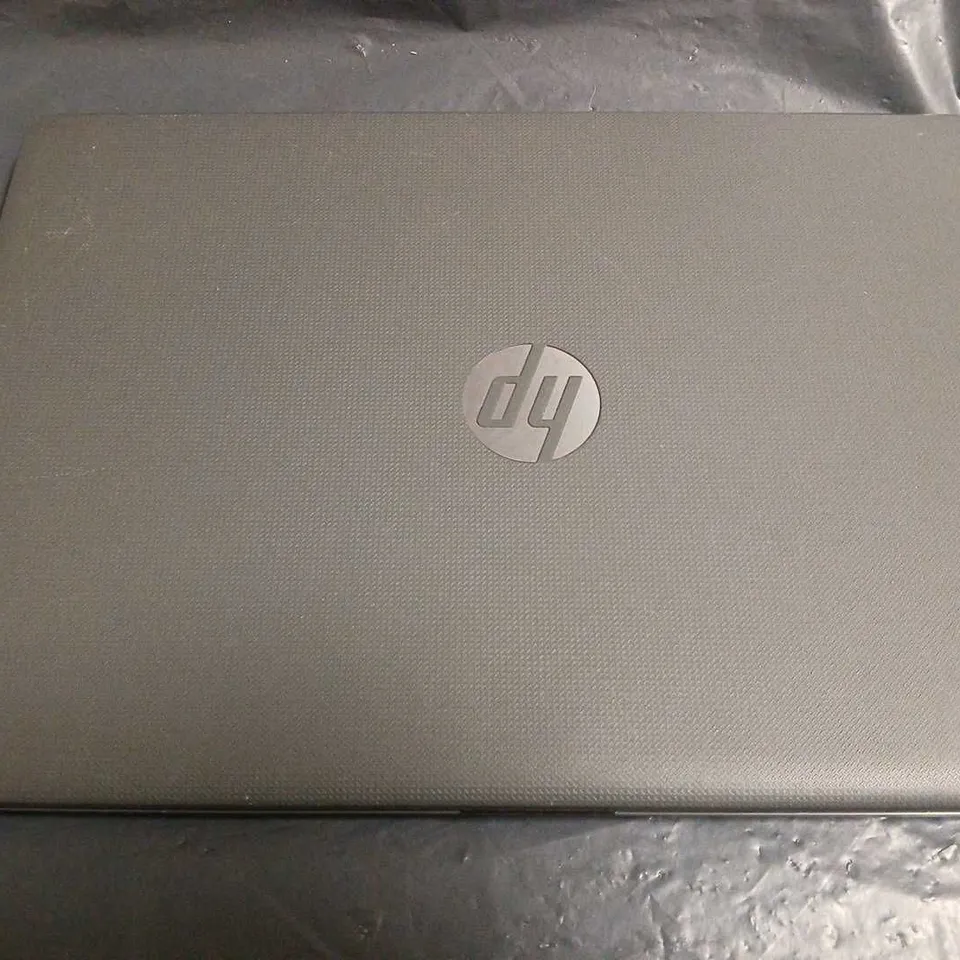 HP LAPTOP 15-BW0XX