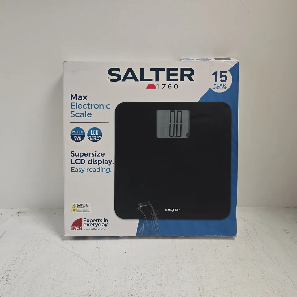 BOXED SALTER 1760 MAX ELECTRONIC SCALE