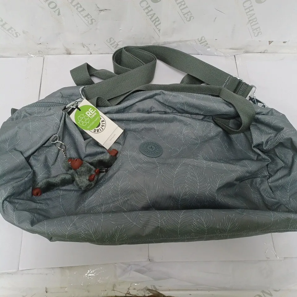 KIPLING WEEKEND BAG IN SAGE LEAF PRINT 