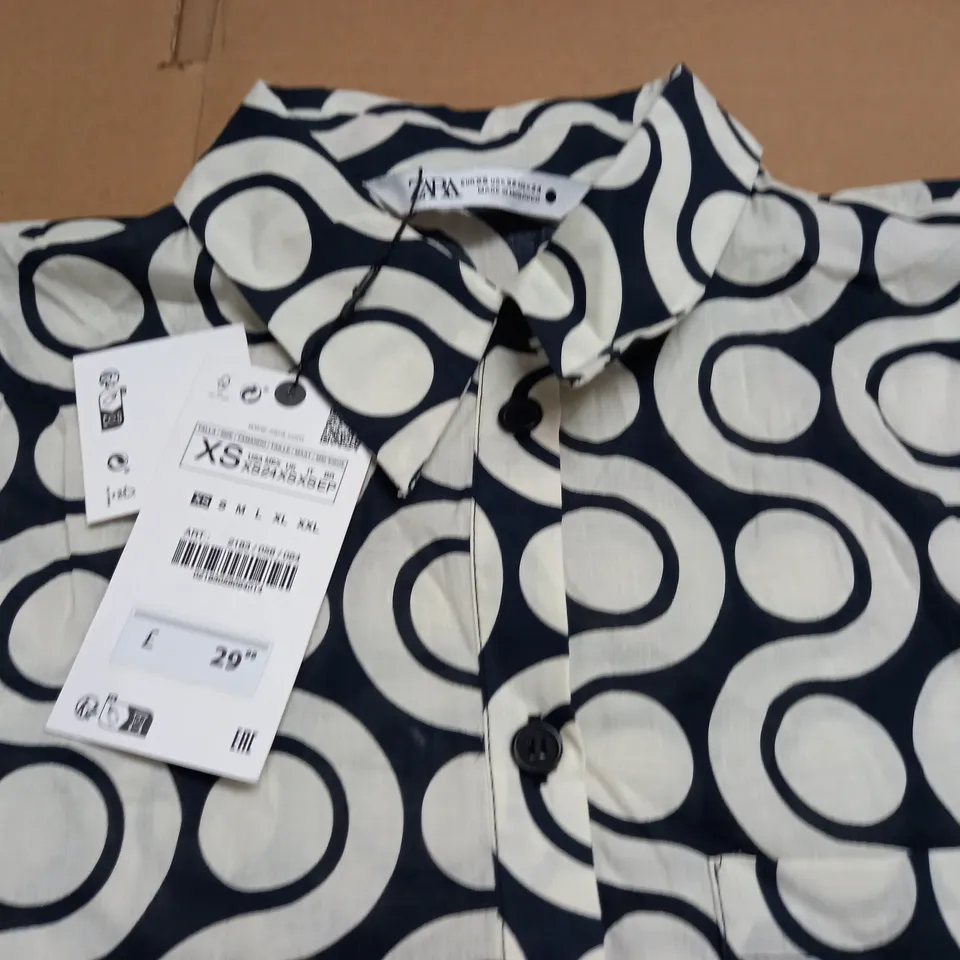 ZARA PATTERENED SHIRT - XS