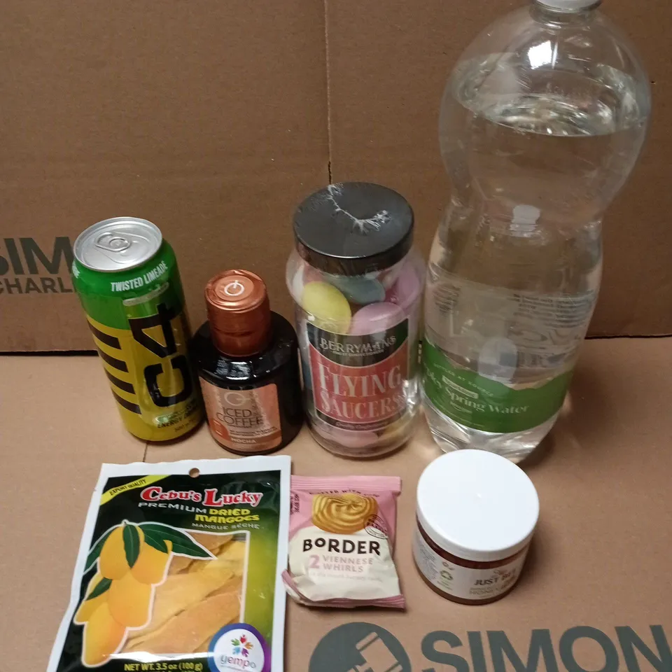 APPROXIMATELY 10 ASSORTED FOOD/DRINK PRODUCTS TO INCLUDE DRIED MANGO, VIENNESE WHIRLS, HONEY ETC 