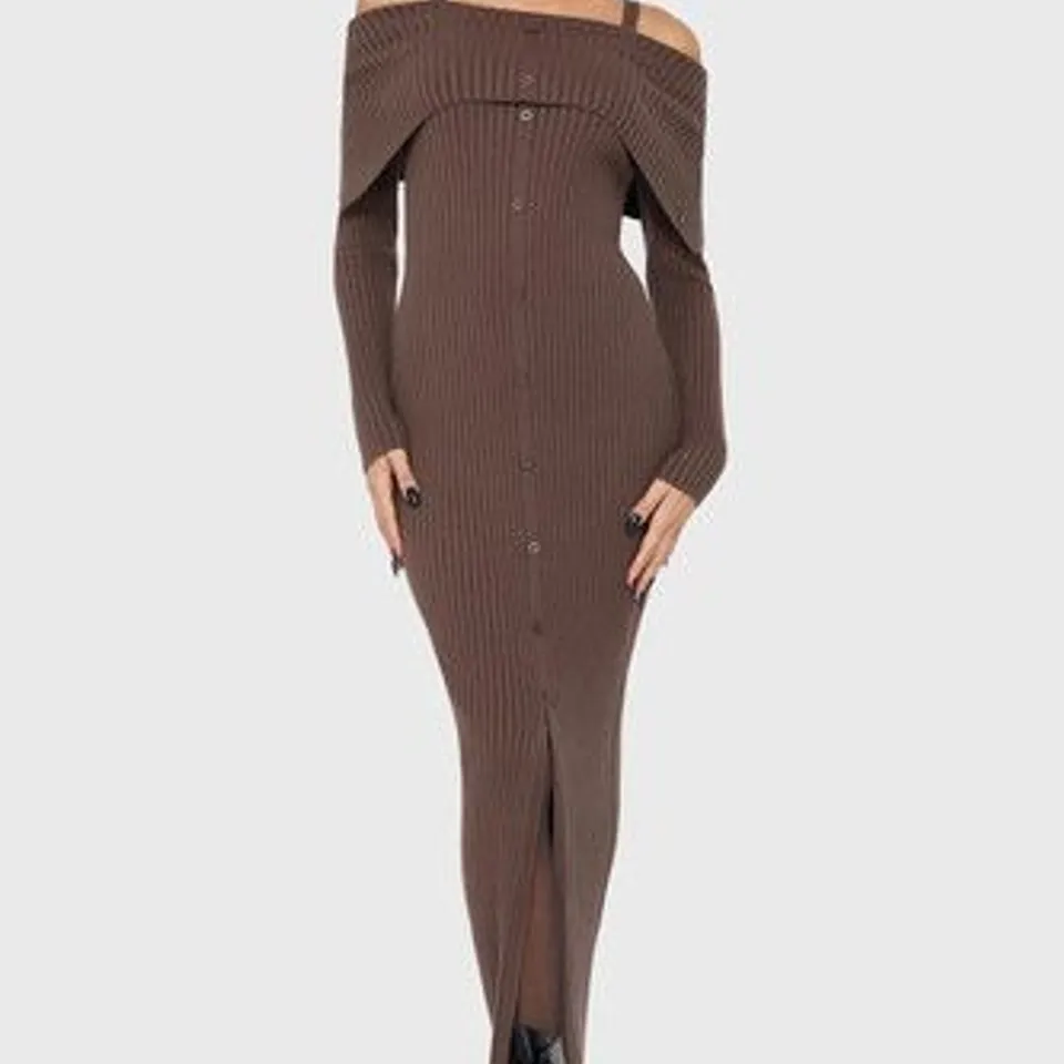 FIVE BRAND NEW KILLSTAR DUSK EMPRESS DRESS SIZE AND COLOUR MAY VARY