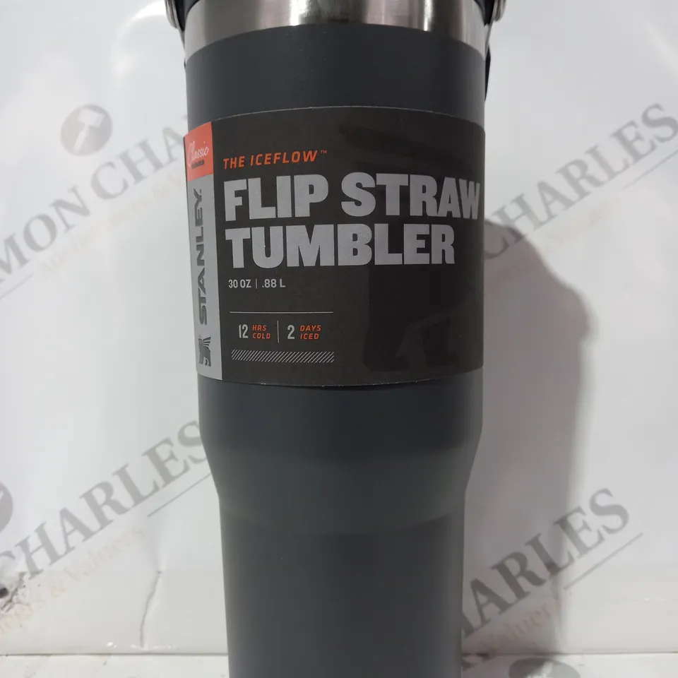 STANLEY CLASSIC SERIES THE ICEFLOW FLIP STRAW TUMBLER IN GREY