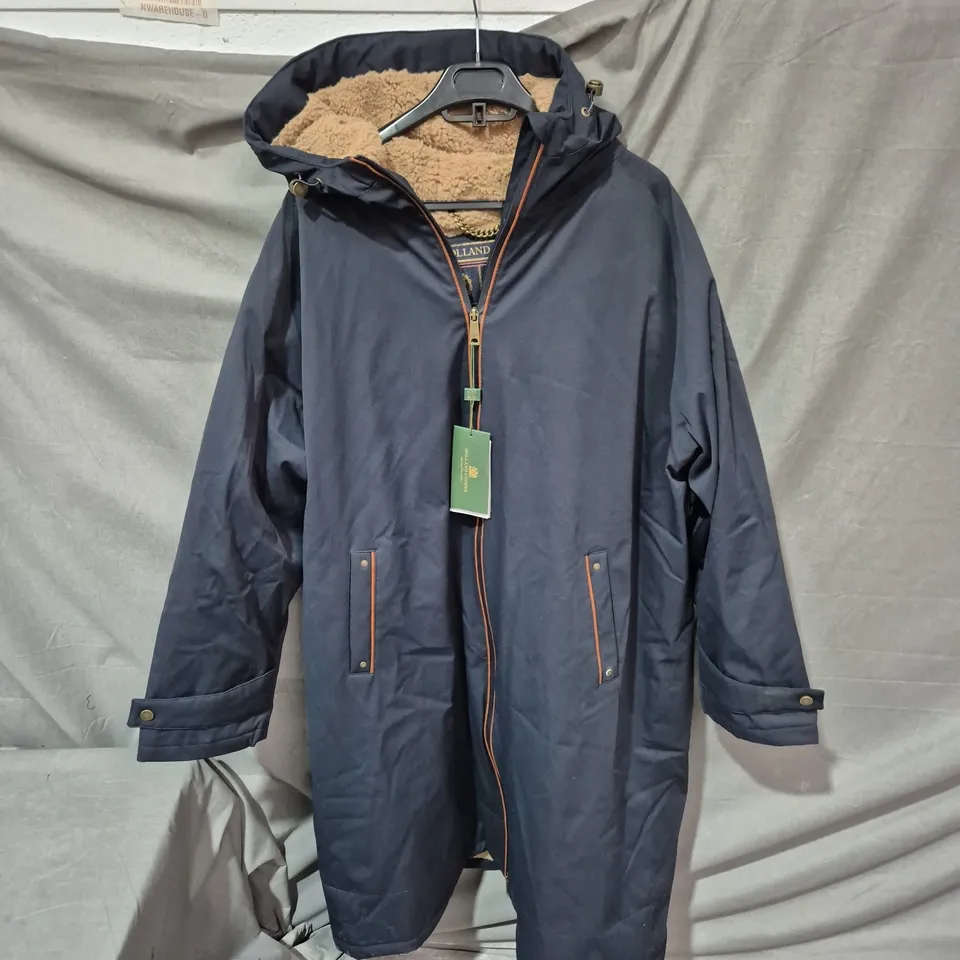 HOLLAND COOPER NAVY PARKA COAT WITH SHEARLING LINING – ONE SIZE .