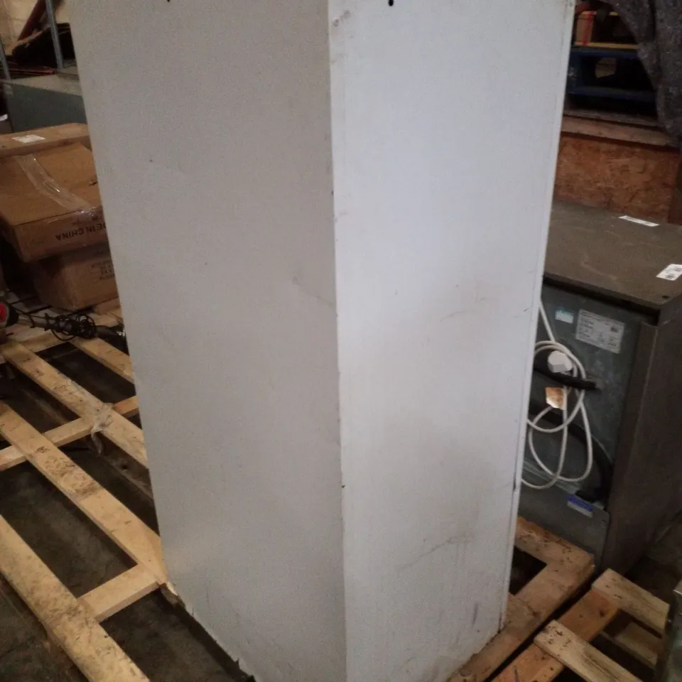 4 DRAW FILING CABINET