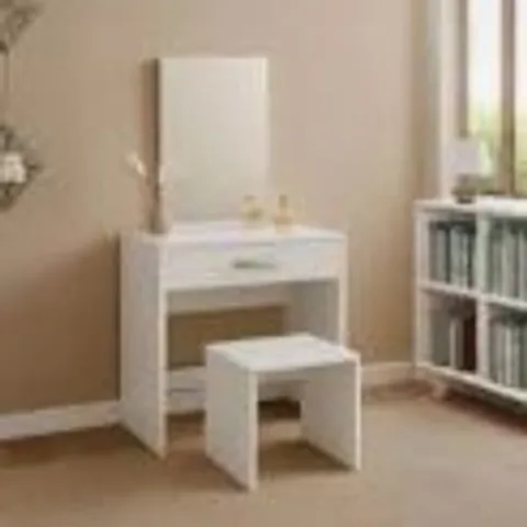 BOXED DRESSING TABLE WITH MIRROR (2 BOXES)