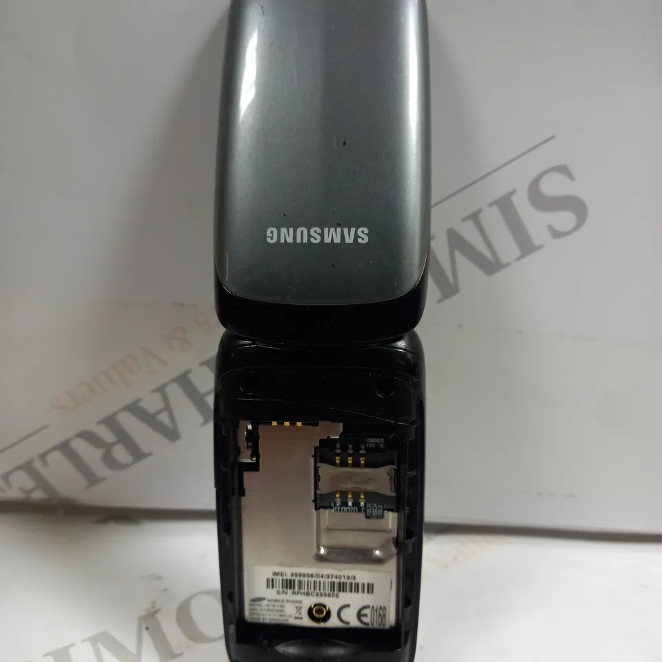 SAMSUNG GT-E1150I FLIP MOBILE PHONE 