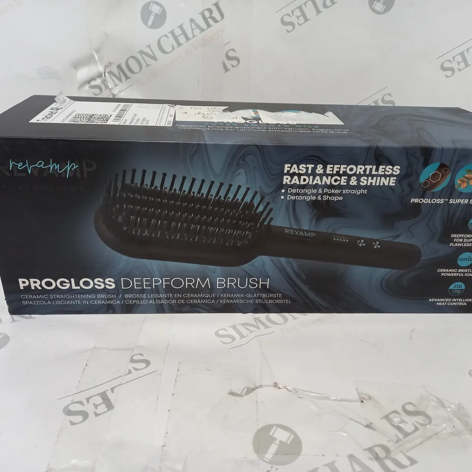 BOXED REVAMP PROGLOSS DEEPFORM BRUSH CERAMIC STRAIGHTENING BRUSH