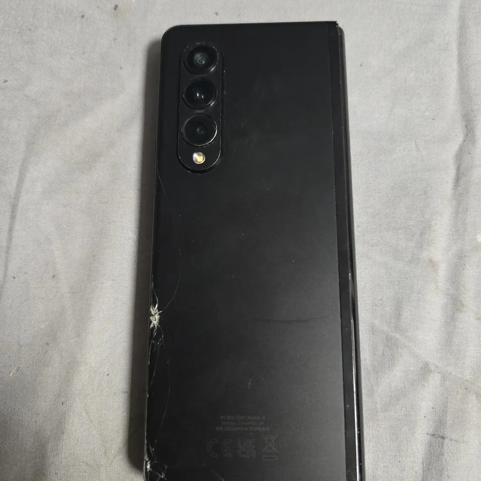 SAMASUNG GALAXY FOLD - MODEL UNSPECIFIED