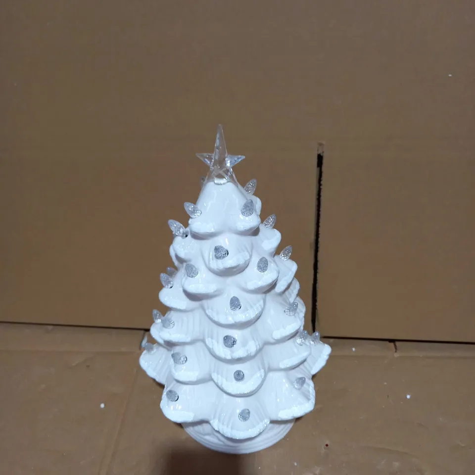 MR CHRISTMAS 12" GLITTER SNOWY NOSTALGIC TREES - WHITE
