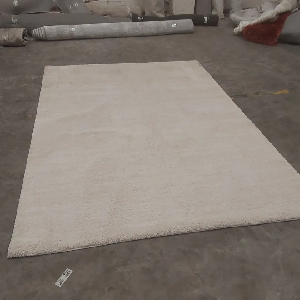 QUALITY DESIGNER AREA RUG - APPROXIMATELY 290 x 200cm