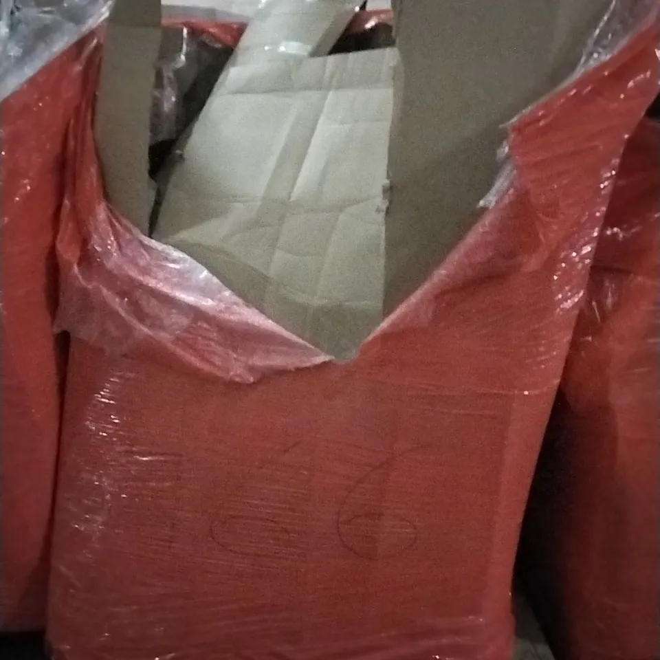 PALLET OF ASSORTED ITEMS INCLUDING HOMIDEC DRYING RACK, GARMENT RACK, MUTE SEAT COVER, TAIYUHOMES VENETIAN BLIND, SLIM END TABLE, WATER GUN