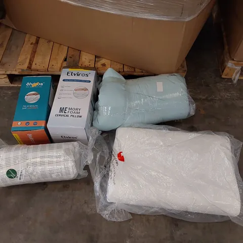 PALLET OF ASSORTED BEDROOM AND COMFORT BASED PRODUCTS TO INCLUDE; PILLOWS, SUPPORT SEAT CUSHIONS AND SIMILARLY RELATED GOODS