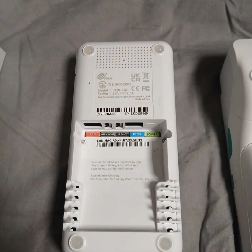 DOJO A920 CARD MACHINE  WITH DOCKING CRADLE AND USB CHARGER
