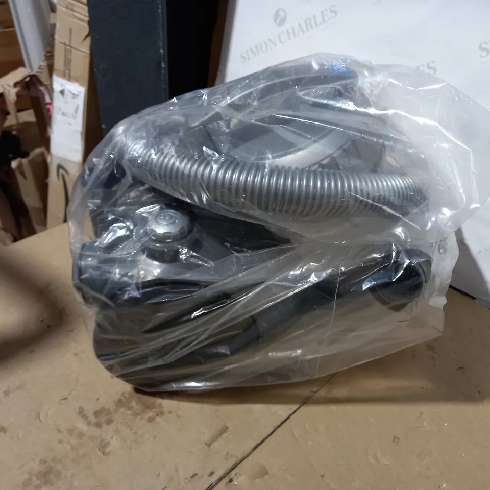 RUSSELL HOBBS COMPACT XS CYLINDER VACUUM