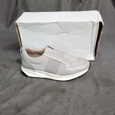 NATURALIZER GREY SLIP-ON SNEAKERS – WOMEN'S CASUAL FOOTWEAR SIZE 7 UK