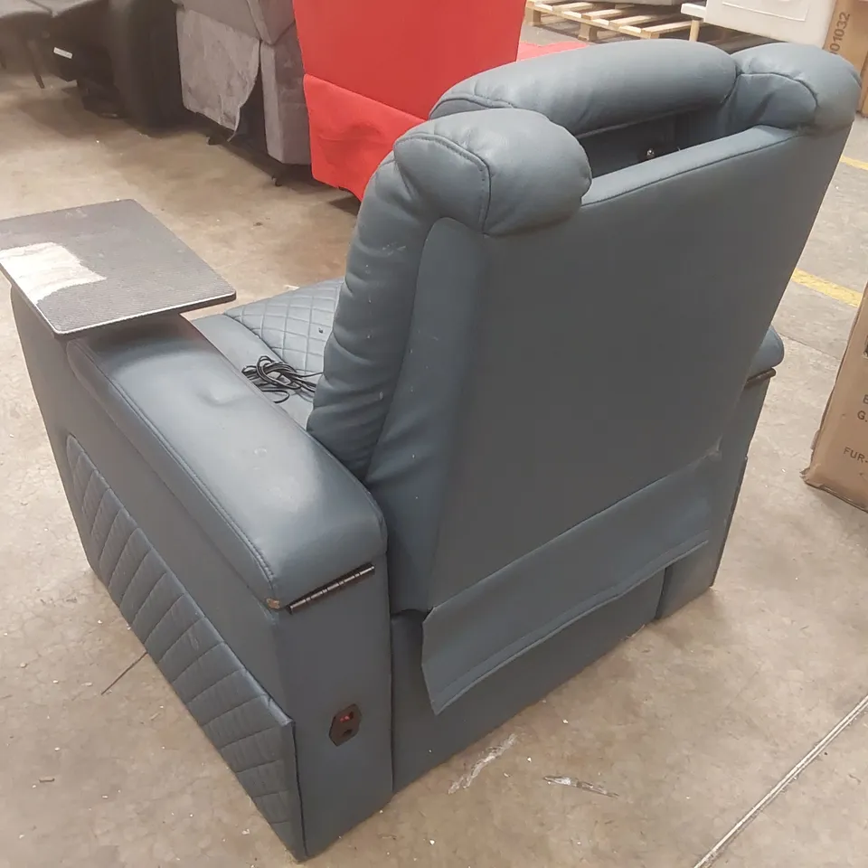 QUALITY DESIGNER FAUX LEATHER ELECTRIC RECLINING ARMCHAIR WITH CUPHOLDERS AND TRAY