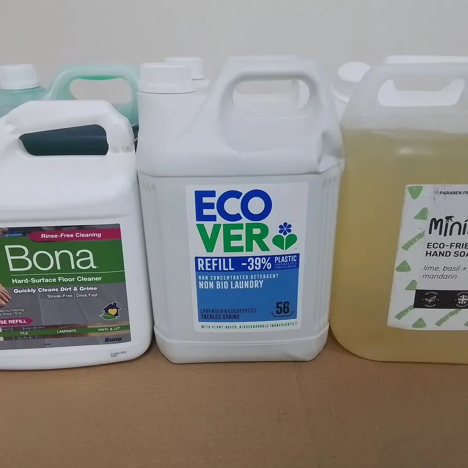 LOT OF 6 LARGE HOME CLEANING LIQUIDS TO INCLUDE 4L BONA SURFACE CLEANER AND EASY WASHING UP LIQUID