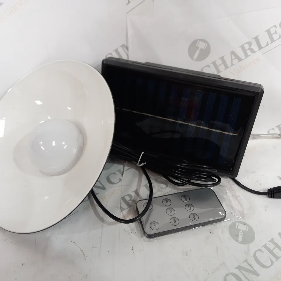 BOXED SOLAR POWERED LIGHT