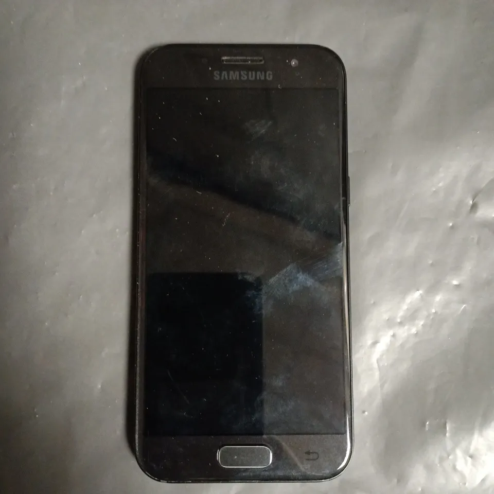 SAMSUNG GALAXY A3 SMARTPHONE