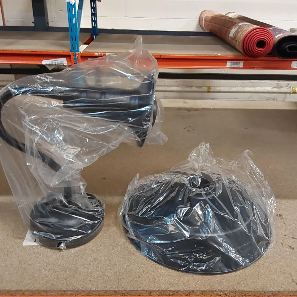 BOXED BLACK METAL STUDY LAMP (1 BOX)