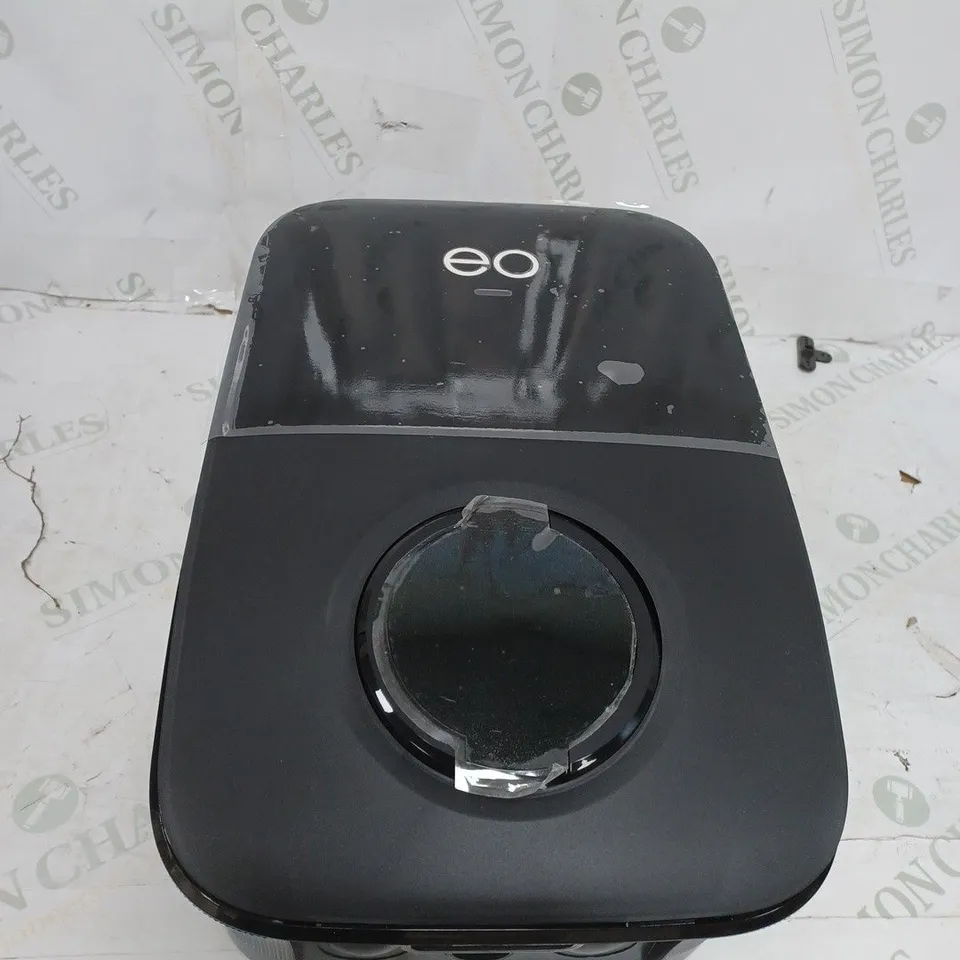 BOXED ECO CHARGING STATION 