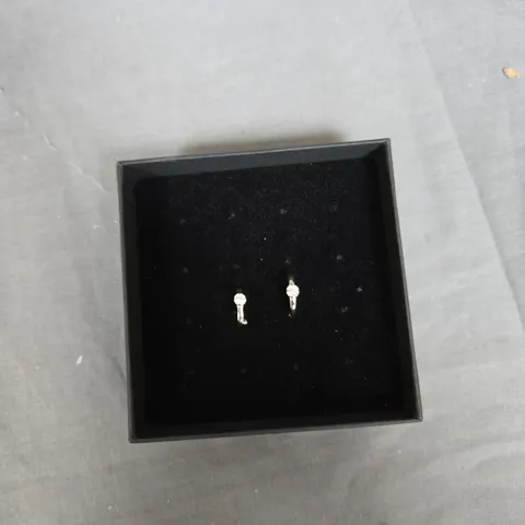 SILVER-TONE STUD EARRINGS WITH CLEAR STONES – PAIR