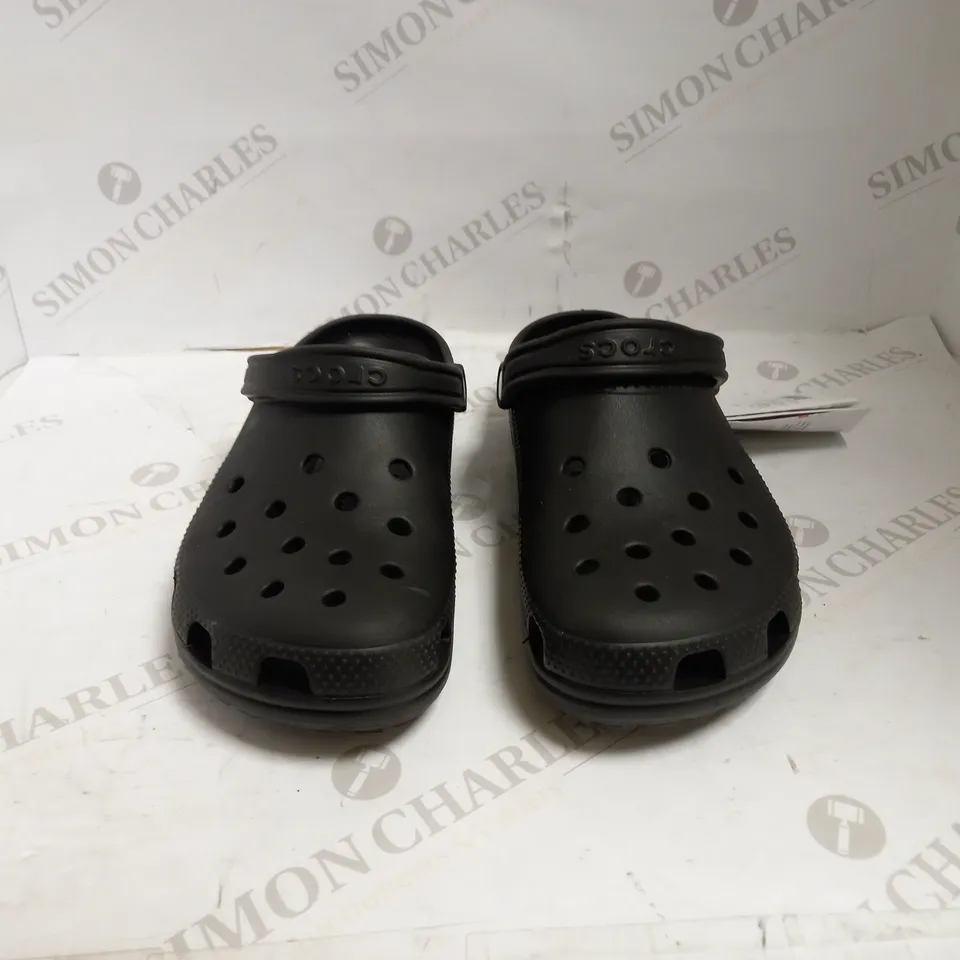 CROCS CLASSIC BLACK M11 - NO BAG 