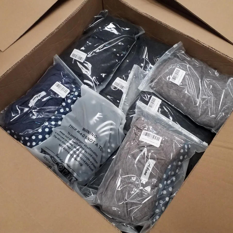 BOX CONTAINING APPROXIMATELY 24 ASSORTED WOMENS CAT PRINT SLEEPWEAR SETS