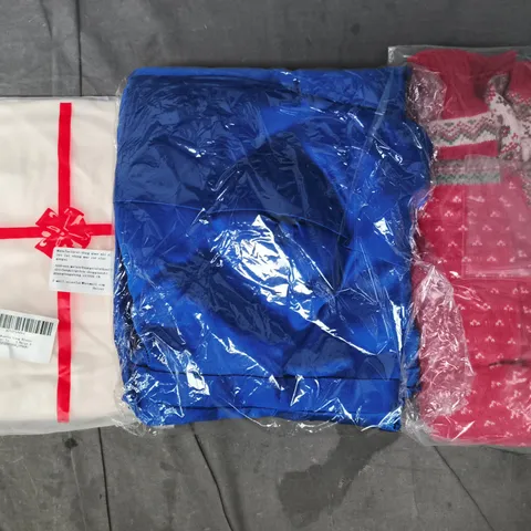 APPROXIMATELY 20 ASSORTED CLOTHING AND FASHION PRODUCTS IN VARIOUS STYLES AND SIZES - COLLECTION ONLY