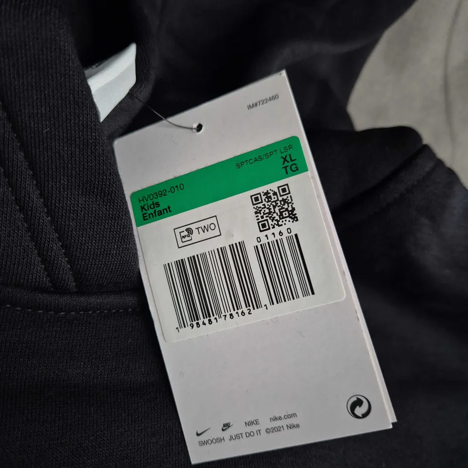 NIKE KIDS HOODIE – BLACK – SIZE XL (158-170 CM)