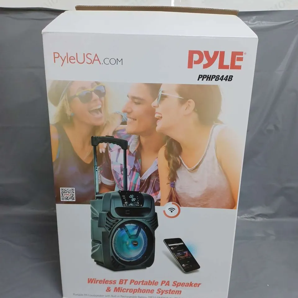 BOXED PYLE WIRELESS BT PORTABLE PA SPEAKER & MICROPHONE SYSTEM PPHP844B