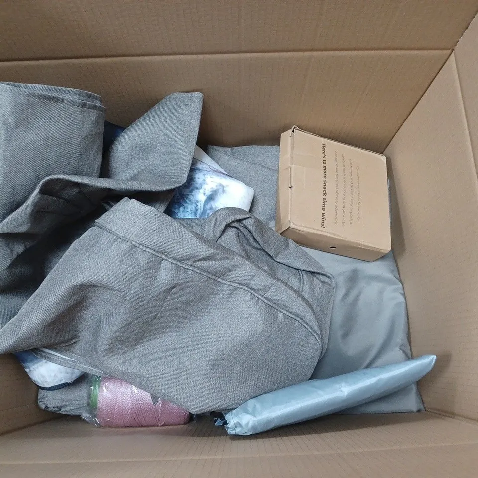 APPROXIMATELY 20 ASSORTED HOUSEHOLD ITEMS TO INCLUDE FURNITURE COVERS, BALL LIGHTS AND KNITTING YARN