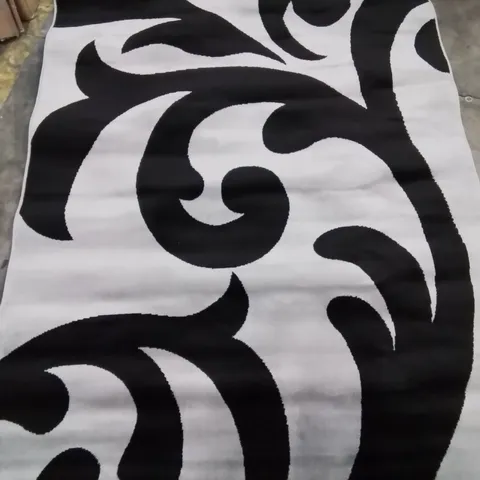 STANWICK FLORAL AREA RUG //BLACK/GREY