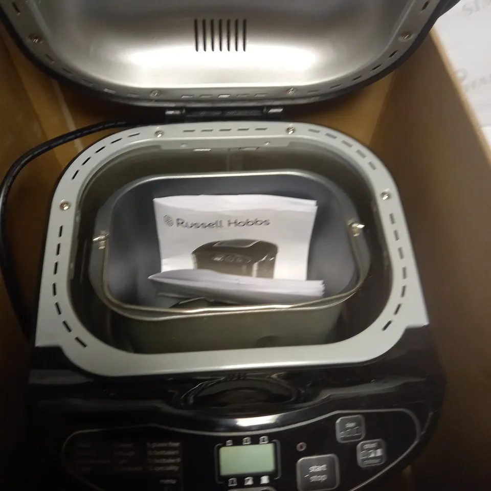 RUSSELL HOBBS COMPACT FAST BREADMAKER