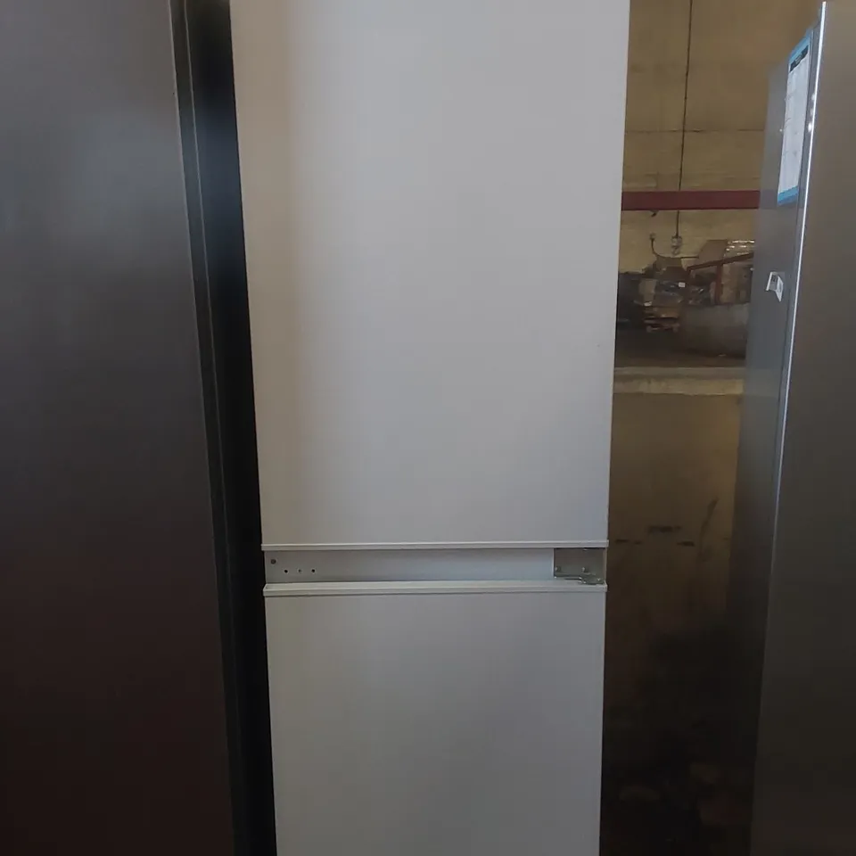KENWOOD KIFF5022 INTEGRATED 50/50 FRIDGE FREEZER - SLIDING HINGE