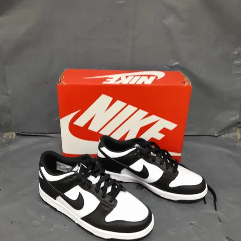 BOXED PAIR OF NIKE DUNK LOW PANDA UK 5 