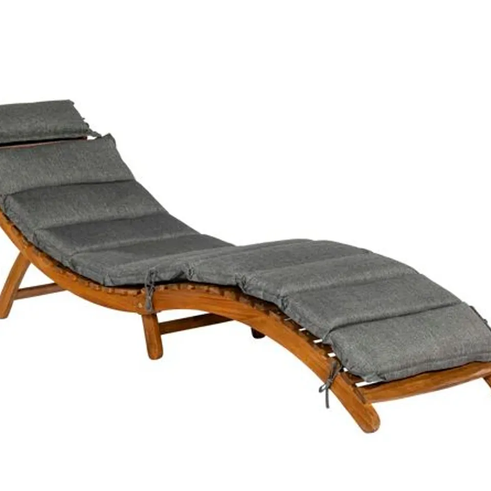 BOXED SUNLOUNGER