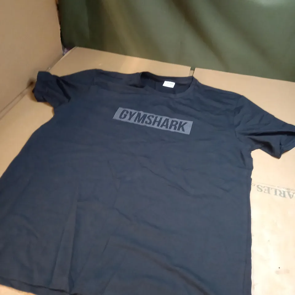 LARGE BLACK GYMSHARK GYM TOP