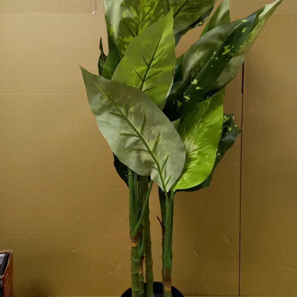 LEAF DESIGN UK LARGE REALISTIC ARTIFICIAL PALM TREE 120CM