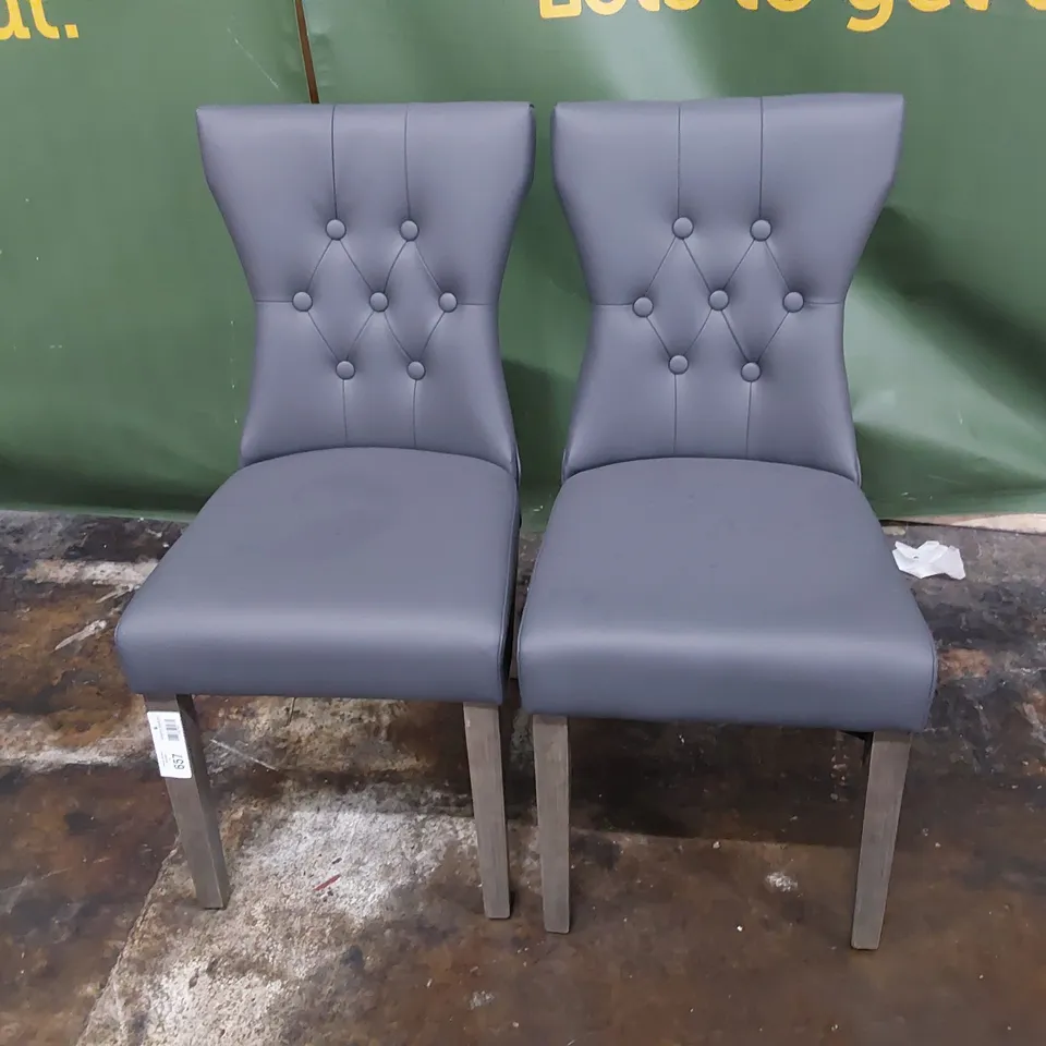 PAIR OF DESIGNER UPHOLSTERED BUTTONED BACK DINING CHAIRS GREY PU ON SILVERED LEGS 