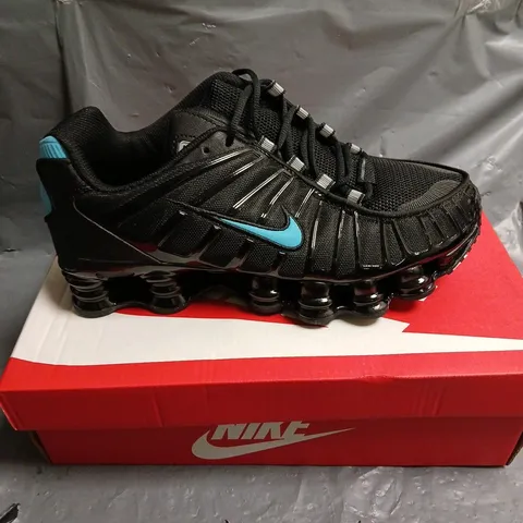 BOXED PAIR OF NIKE SHOX TL TRAINERS - 7