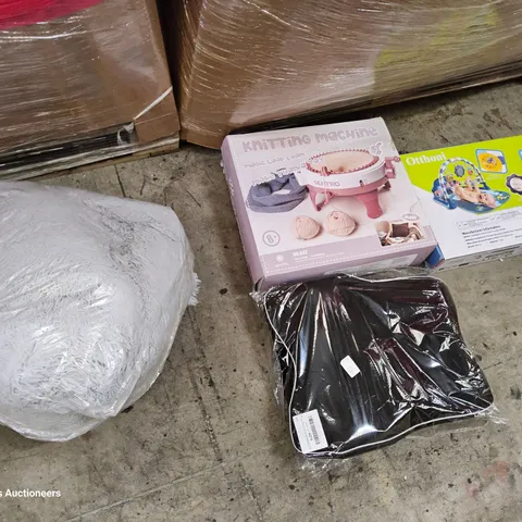 PALLET OF ASSORTED ITEMS TO INCLUDE, SEASONAL WREATH, DISH DRYING RACK, KNITTING MACHINE, BABY FITNESS BLANKET, CAR SEAT BACK CUSHION. DEHUMIDIFIER.